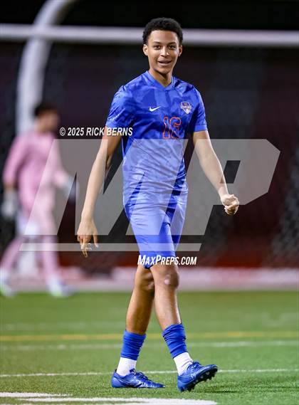 Thumbnail 2 in Grand Oaks vs Langham Creek (UIL 6A D2 Soccer Area Playoffs) photogallery.