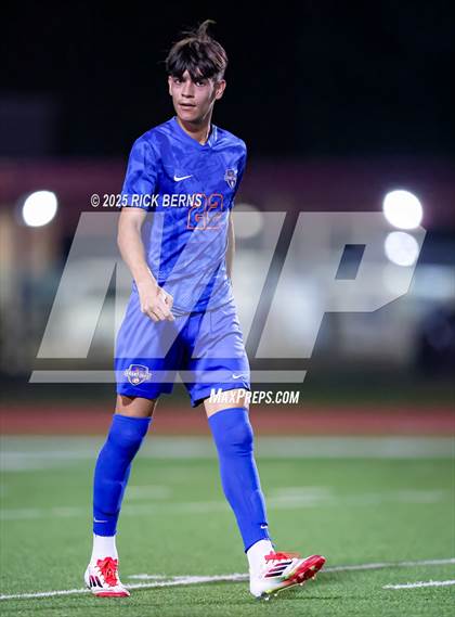 Thumbnail 2 in Grand Oaks vs Langham Creek (UIL 6A D2 Soccer Area Playoffs) photogallery.
