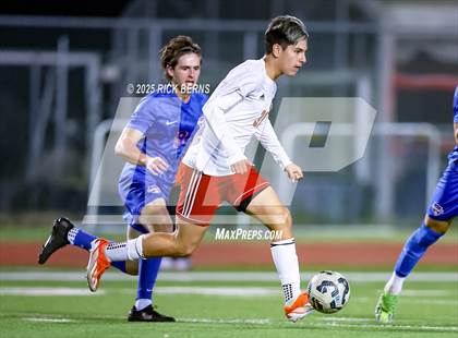 Thumbnail 3 in Grand Oaks vs Langham Creek (UIL 6A D2 Soccer Area Playoffs) photogallery.