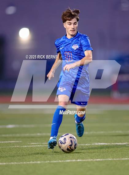 Thumbnail 2 in Grand Oaks vs Langham Creek (UIL 6A D2 Soccer Area Playoffs) photogallery.
