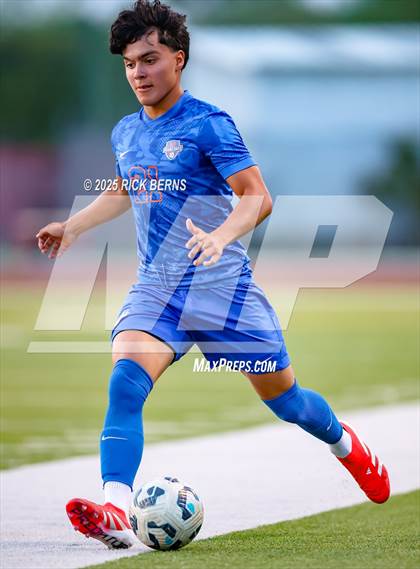 Thumbnail 1 in Grand Oaks vs Langham Creek (UIL 6A D2 Soccer Area Playoffs) photogallery.