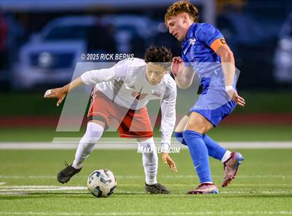 Thumbnail 1 in Grand Oaks vs Langham Creek (UIL 6A D2 Soccer Area Playoffs) photogallery.