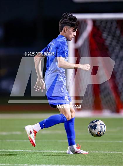 Thumbnail 1 in Grand Oaks vs Langham Creek (UIL 6A D2 Soccer Area Playoffs) photogallery.