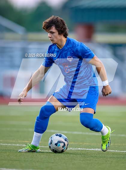 Thumbnail 1 in Grand Oaks vs Langham Creek (UIL 6A D2 Soccer Area Playoffs) photogallery.