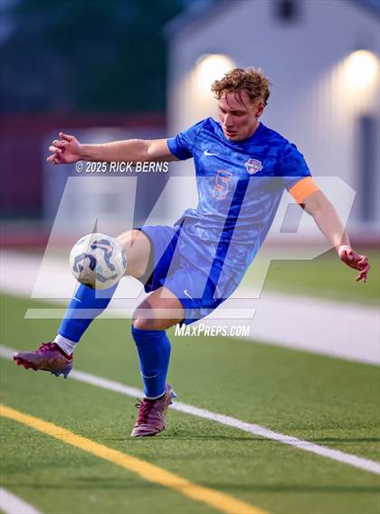Thumbnail 3 in Grand Oaks vs Langham Creek (UIL 6A D2 Soccer Area Playoffs) photogallery.