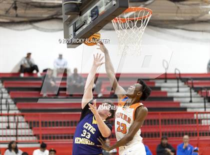 Thumbnail 2 in Civic Memorial vs. East St. Louis(IHSA Class 3A Regionals) photogallery.