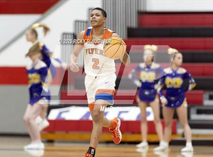 Thumbnail 1 in Civic Memorial vs. East St. Louis(IHSA Class 3A Regionals) photogallery.