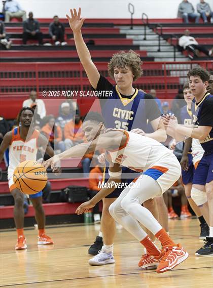 Thumbnail 3 in Civic Memorial vs. East St. Louis(IHSA Class 3A Regionals) photogallery.