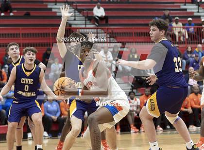 Thumbnail 1 in Civic Memorial vs. East St. Louis(IHSA Class 3A Regionals) photogallery.
