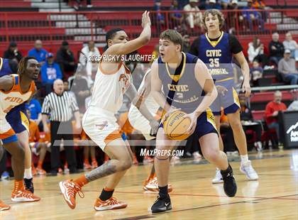 Thumbnail 2 in Civic Memorial vs. East St. Louis(IHSA Class 3A Regionals) photogallery.