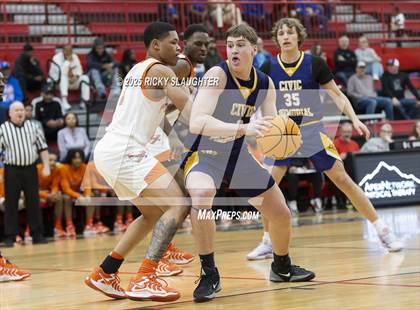 Thumbnail 1 in Civic Memorial vs. East St. Louis(IHSA Class 3A Regionals) photogallery.