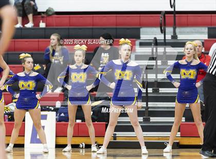 Thumbnail 1 in Civic Memorial vs. East St. Louis(IHSA Class 3A Regionals) photogallery.