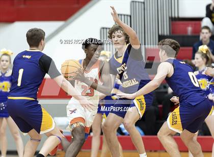 Thumbnail 2 in Civic Memorial vs. East St. Louis(IHSA Class 3A Regionals) photogallery.