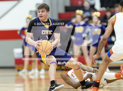 Thumbnail 2 in Civic Memorial vs. East St. Louis(IHSA Class 3A Regionals) photogallery.