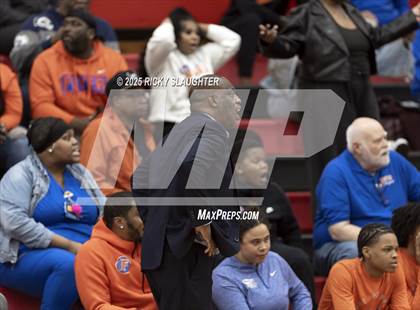 Thumbnail 3 in Civic Memorial vs. East St. Louis(IHSA Class 3A Regionals) photogallery.