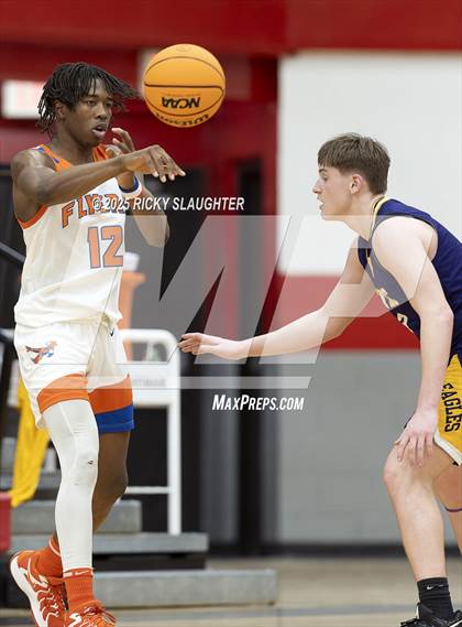 Thumbnail 1 in Civic Memorial vs. East St. Louis(IHSA Class 3A Regionals) photogallery.