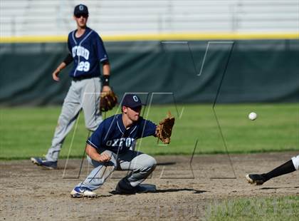 Thumbnail 1 in Oxford vs. Cromwell (CIAC Class S Final) photogallery.