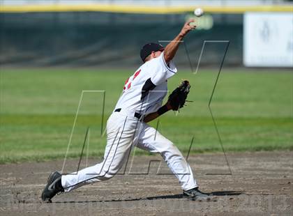 Thumbnail 1 in Oxford vs. Cromwell (CIAC Class S Final) photogallery.