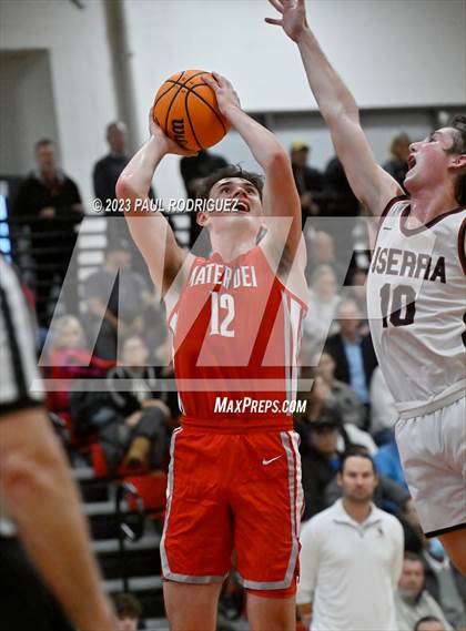 Thumbnail 1 in Mater Dei @ JSerra Catholic photogallery.