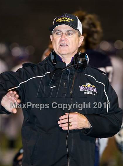 Thumbnail 1 in Issaquah vs. Skyview (WIAA 4A Playoffs) photogallery.