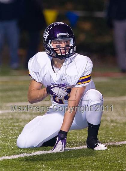 Thumbnail 1 in Issaquah vs. Skyview (WIAA 4A Playoffs) photogallery.