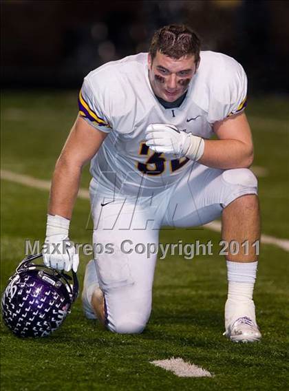 Thumbnail 1 in Issaquah vs. Skyview (WIAA 4A Playoffs) photogallery.