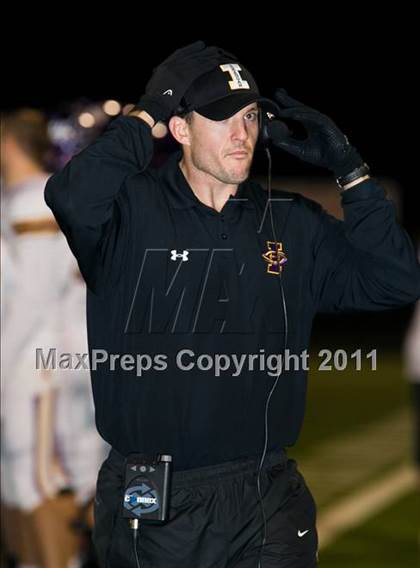 Thumbnail 3 in Issaquah vs. Skyview (WIAA 4A Playoffs) photogallery.