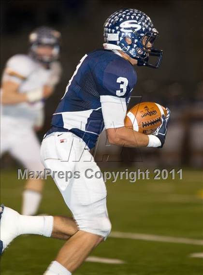 Thumbnail 2 in Issaquah vs. Skyview (WIAA 4A Playoffs) photogallery.