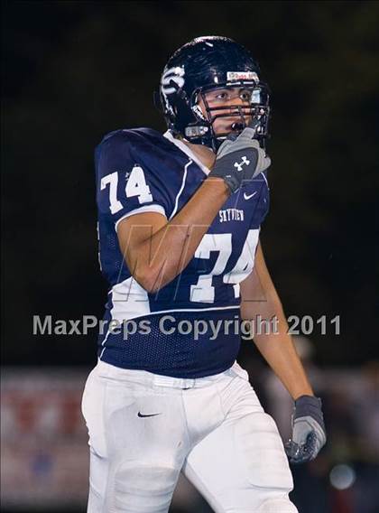 Thumbnail 3 in Issaquah vs. Skyview (WIAA 4A Playoffs) photogallery.