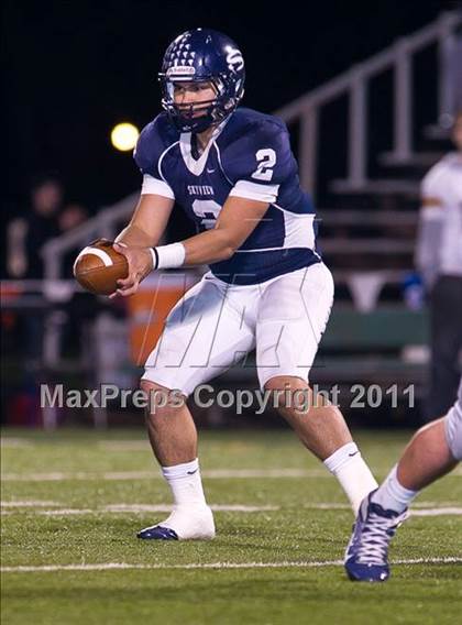 Thumbnail 3 in Issaquah vs. Skyview (WIAA 4A Playoffs) photogallery.