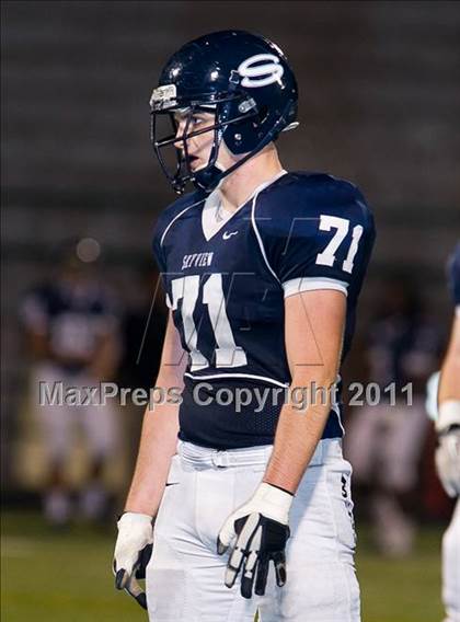 Thumbnail 1 in Issaquah vs. Skyview (WIAA 4A Playoffs) photogallery.