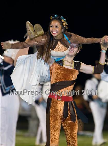 Thumbnail 3 in Issaquah vs. Skyview (WIAA 4A Playoffs) photogallery.