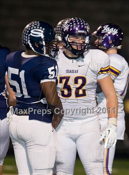 Thumbnail 3 in Issaquah vs. Skyview (WIAA 4A Playoffs) photogallery.