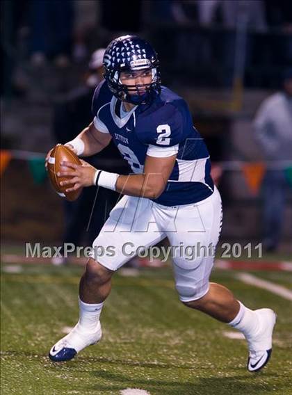 Thumbnail 3 in Issaquah vs. Skyview (WIAA 4A Playoffs) photogallery.
