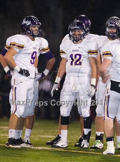 Thumbnail 2 in Issaquah vs. Skyview (WIAA 4A Playoffs) photogallery.