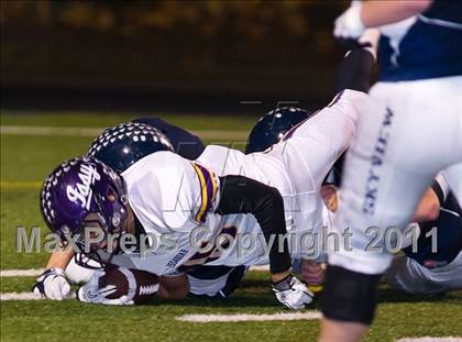 Thumbnail 1 in Issaquah vs. Skyview (WIAA 4A Playoffs) photogallery.