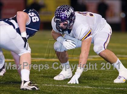 Thumbnail 2 in Issaquah vs. Skyview (WIAA 4A Playoffs) photogallery.