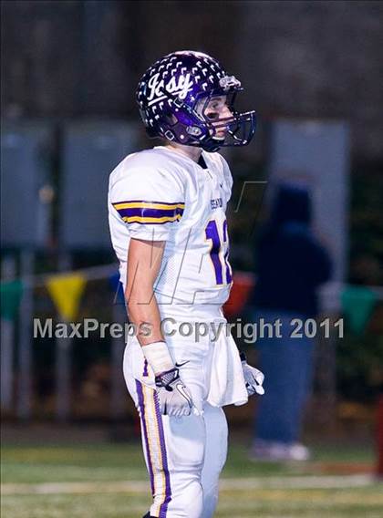 Thumbnail 3 in Issaquah vs. Skyview (WIAA 4A Playoffs) photogallery.