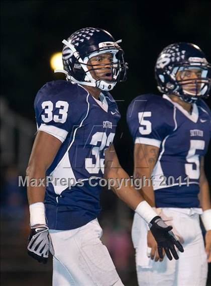Thumbnail 3 in Issaquah vs. Skyview (WIAA 4A Playoffs) photogallery.