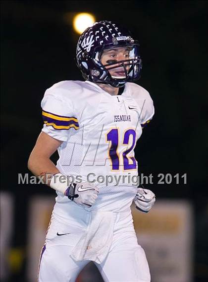 Thumbnail 1 in Issaquah vs. Skyview (WIAA 4A Playoffs) photogallery.
