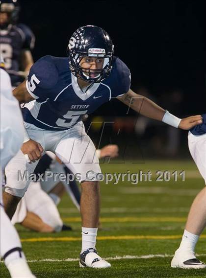 Thumbnail 3 in Issaquah vs. Skyview (WIAA 4A Playoffs) photogallery.