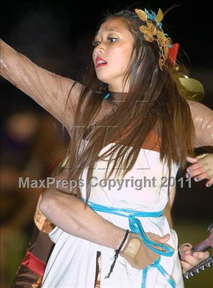 Thumbnail 2 in Issaquah vs. Skyview (WIAA 4A Playoffs) photogallery.