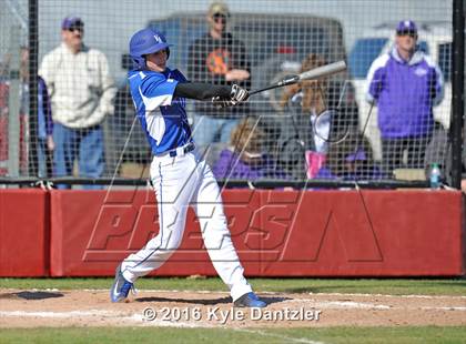 Thumbnail 3 in Van Alstyne vs Bells (Pottsboro Varsity Tournament) photogallery.