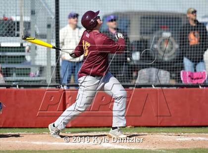 Thumbnail 2 in Van Alstyne vs Bells (Pottsboro Varsity Tournament) photogallery.