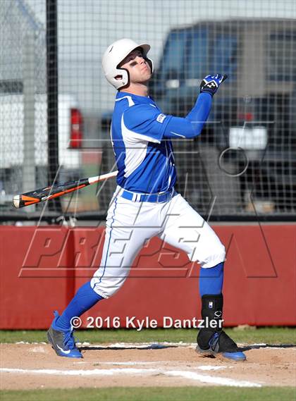 Thumbnail 1 in Van Alstyne vs Bells (Pottsboro Varsity Tournament) photogallery.