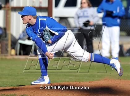 Thumbnail 3 in Van Alstyne vs Bells (Pottsboro Varsity Tournament) photogallery.