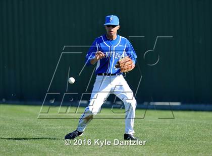 Thumbnail 1 in Van Alstyne vs Bells (Pottsboro Varsity Tournament) photogallery.
