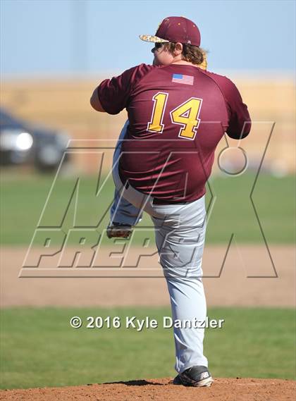 Thumbnail 1 in Van Alstyne vs Bells (Pottsboro Varsity Tournament) photogallery.