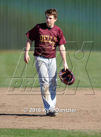 Thumbnail 2 in Van Alstyne vs Bells (Pottsboro Varsity Tournament) photogallery.