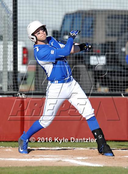 Thumbnail 3 in Van Alstyne vs Bells (Pottsboro Varsity Tournament) photogallery.